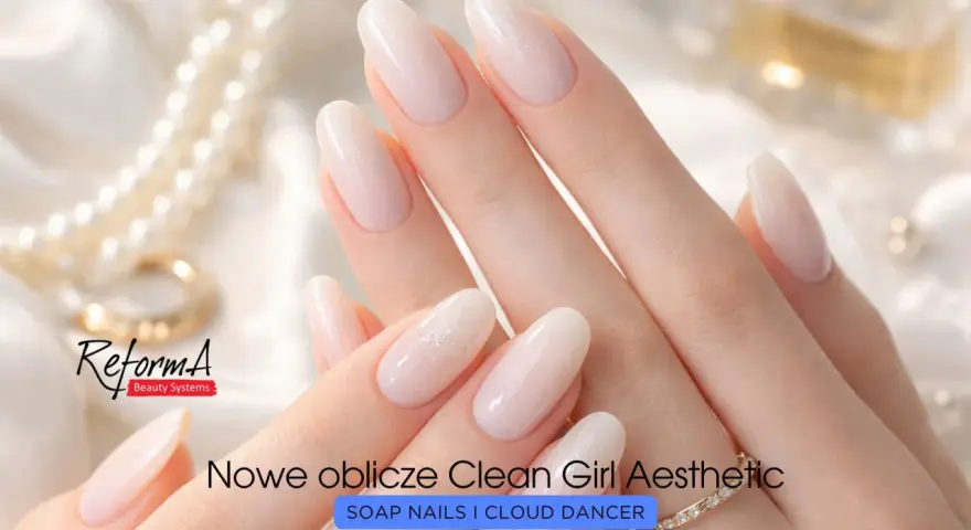 Delikatne, mleczne paznokcie w stylu clean girl, ozdobione subtelnym brokatem. Idealne dla każdej kobiety ceniącej elegancję.